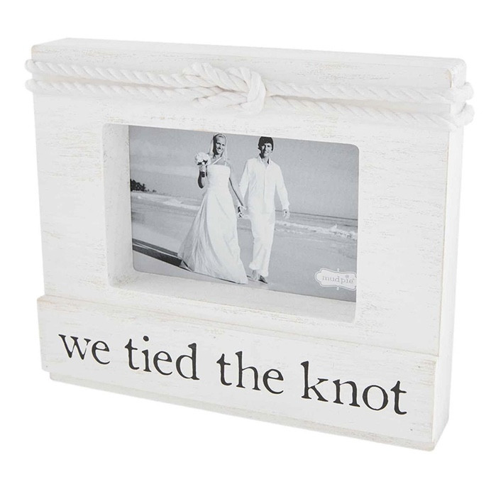Frame Tie The Knot