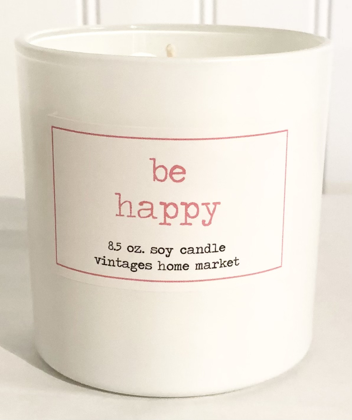 Vintages Home Market - Be Happy Candle