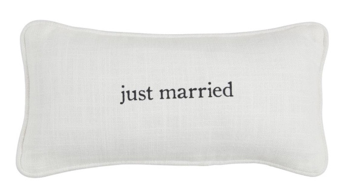 Pillow Small Wedding - Just Married
