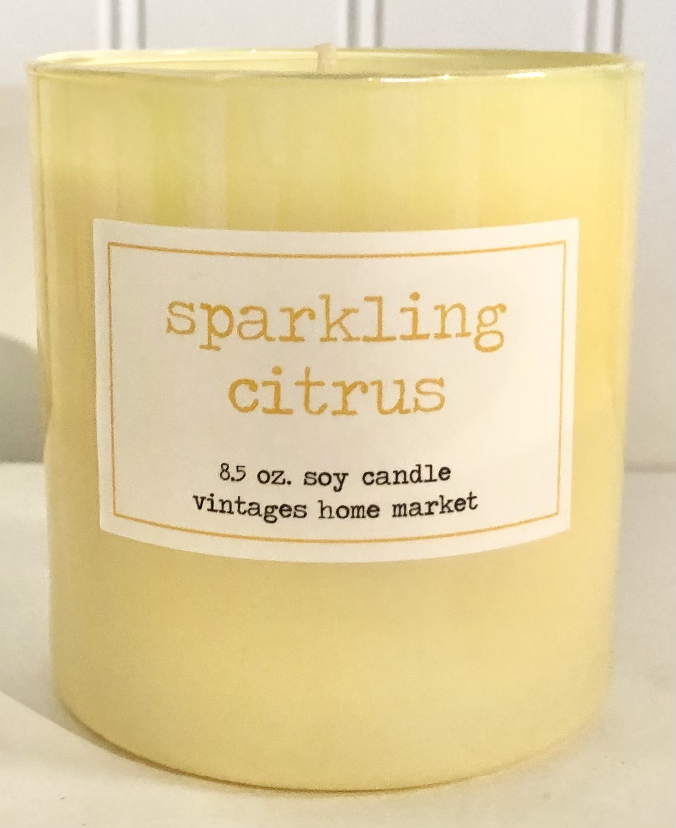Vintages Home Market - Sparkling Citrus   Candle,   Limited Edition Light Yellow