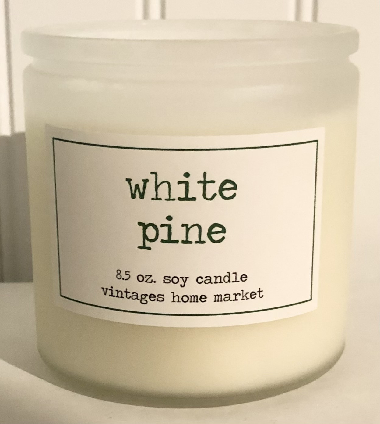 Vintages Home Market - White Pine  Candle